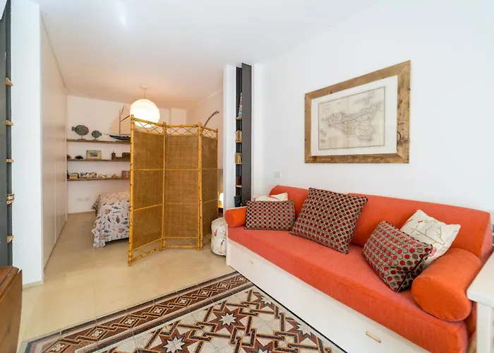 Guesthost - Ortigia - Charming Διαμέρισμα Συρακούσες