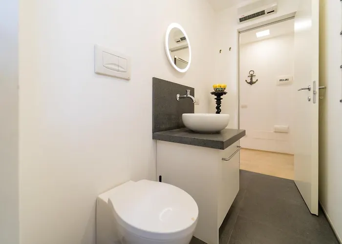 Guesthost - Ortigia - Charming Apartamento Syracuse